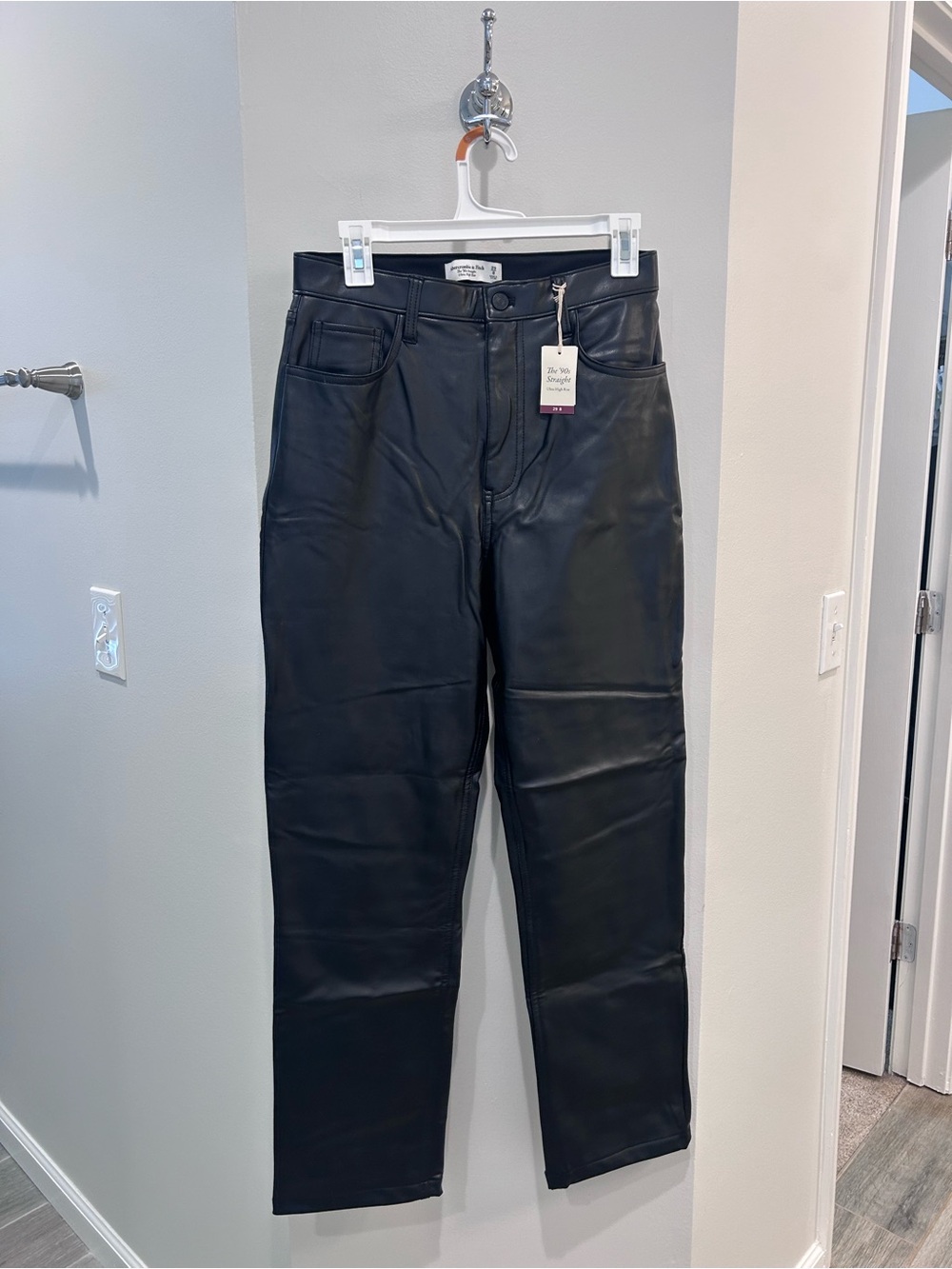 Abercrombie & Fitch 90’s Straight Ultra High Rise Leather Pants